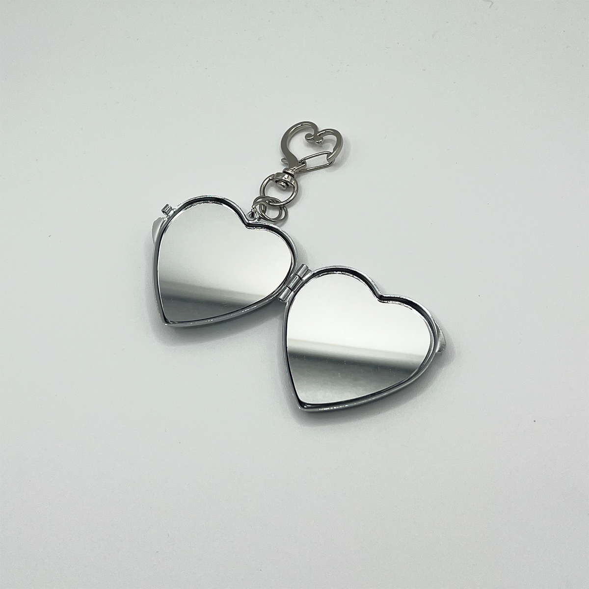 SOFT BUT DEADLY KIRA KIRA METAL HEART DECODEN MINI MIRROR KEYCHAIN