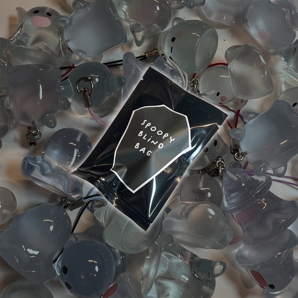 SPOOPY { GLOW IN THE DARK } BLIND BAG