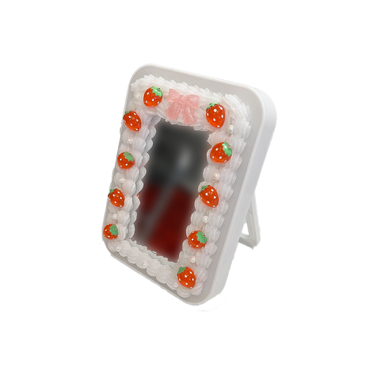 STRAWBERRIES & CREAM WHIPPED DECODEN LED MIRROR