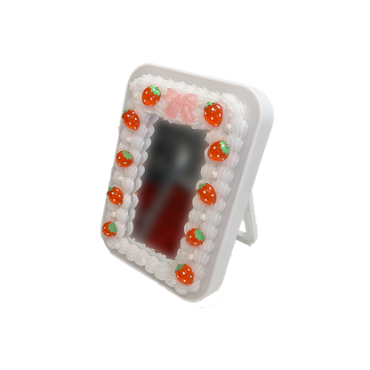 STRAWBERRIES & CREAM WHIPPED DECODEN LED MIRROR